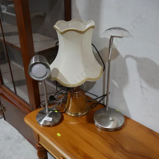 3 table lamps