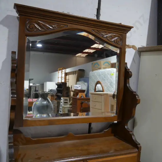 Vanity mirror