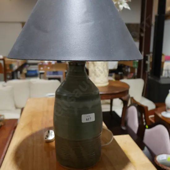 Pottery table lamp