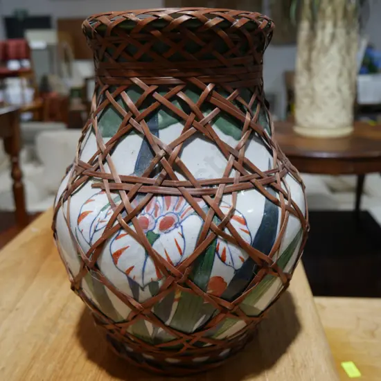 Pottery vase
