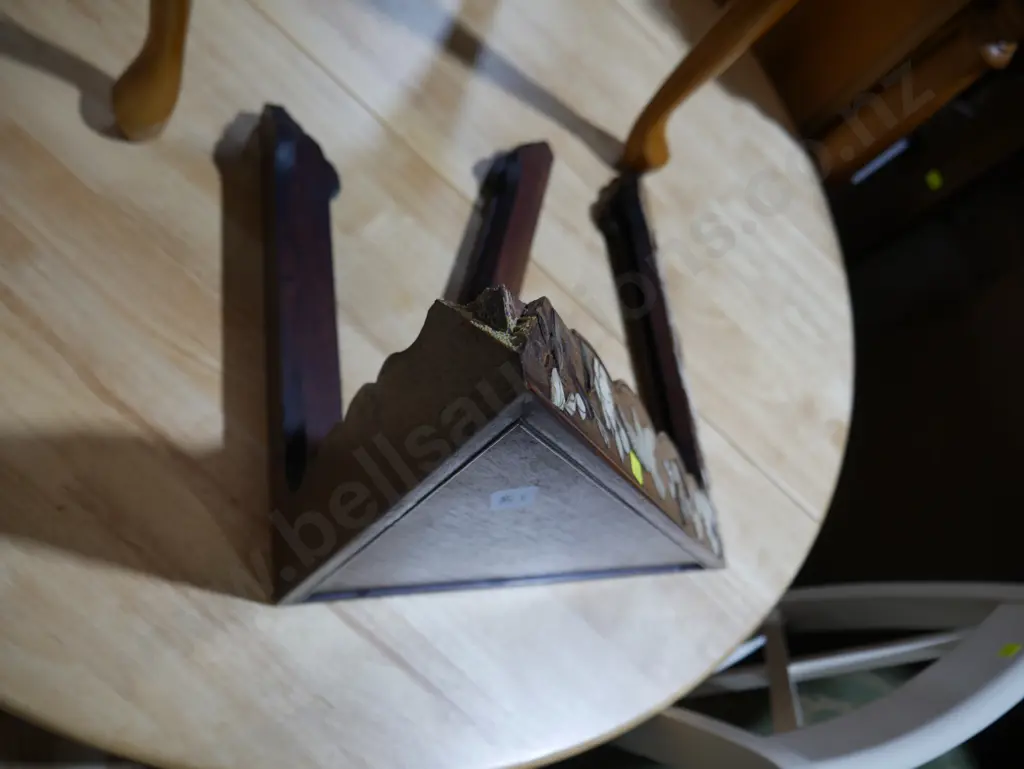 Pearl inlay table faults Image 1++