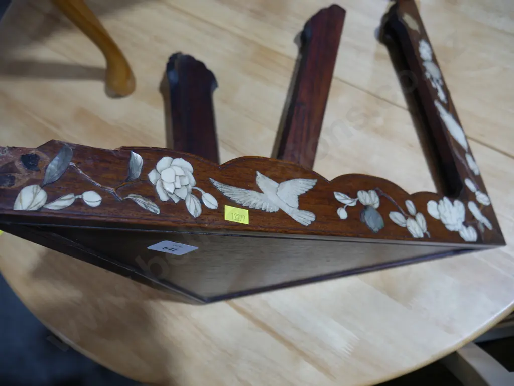 Pearl inlay table faults Image 1++