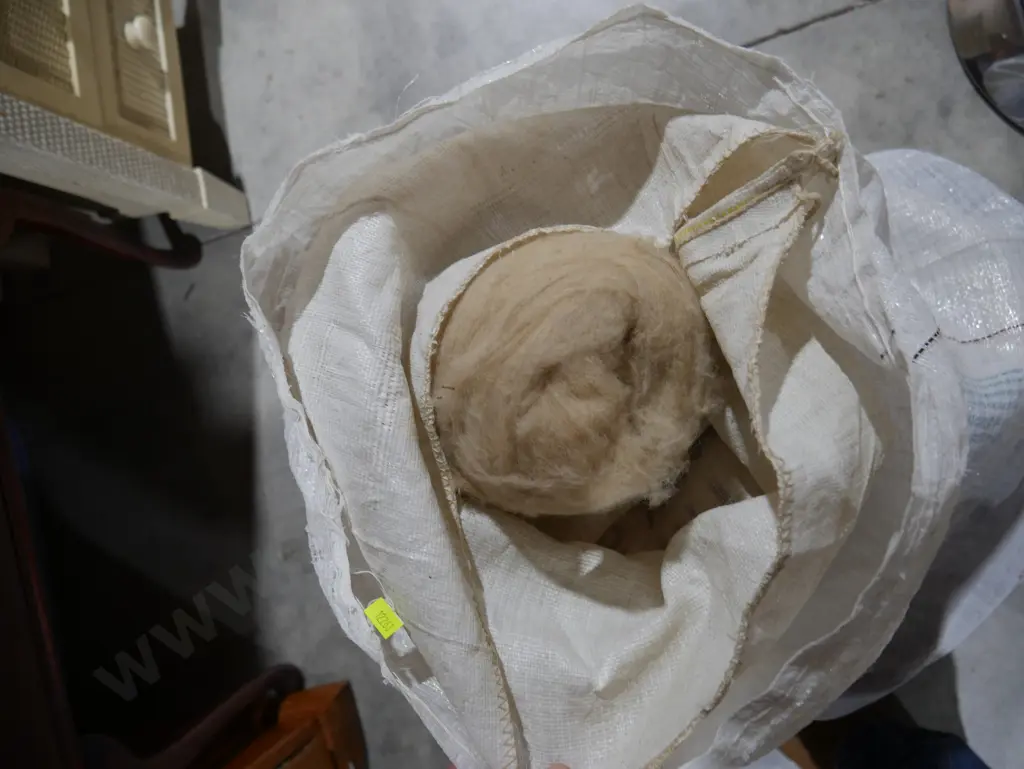 Spinning wheel and wool Image 1++