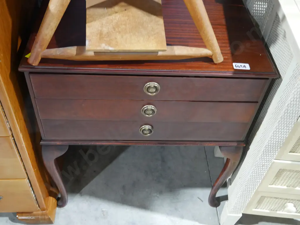 Cutlery cabinet Image 1++