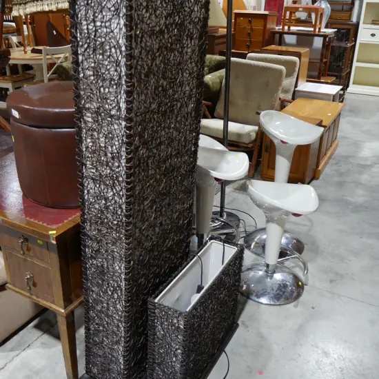 Floor lamp and table lamp
