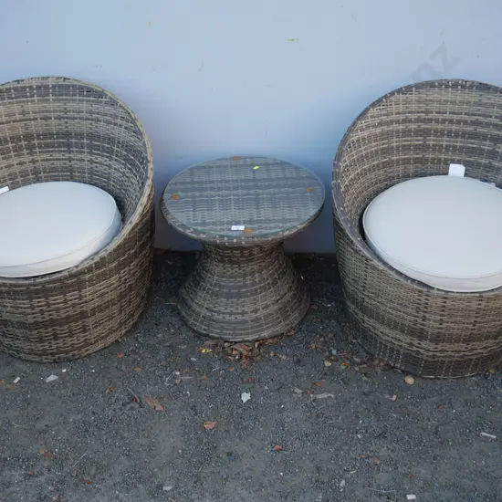 Three piece outdoor setting