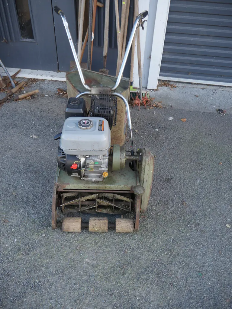 Lawnmower Image 1++