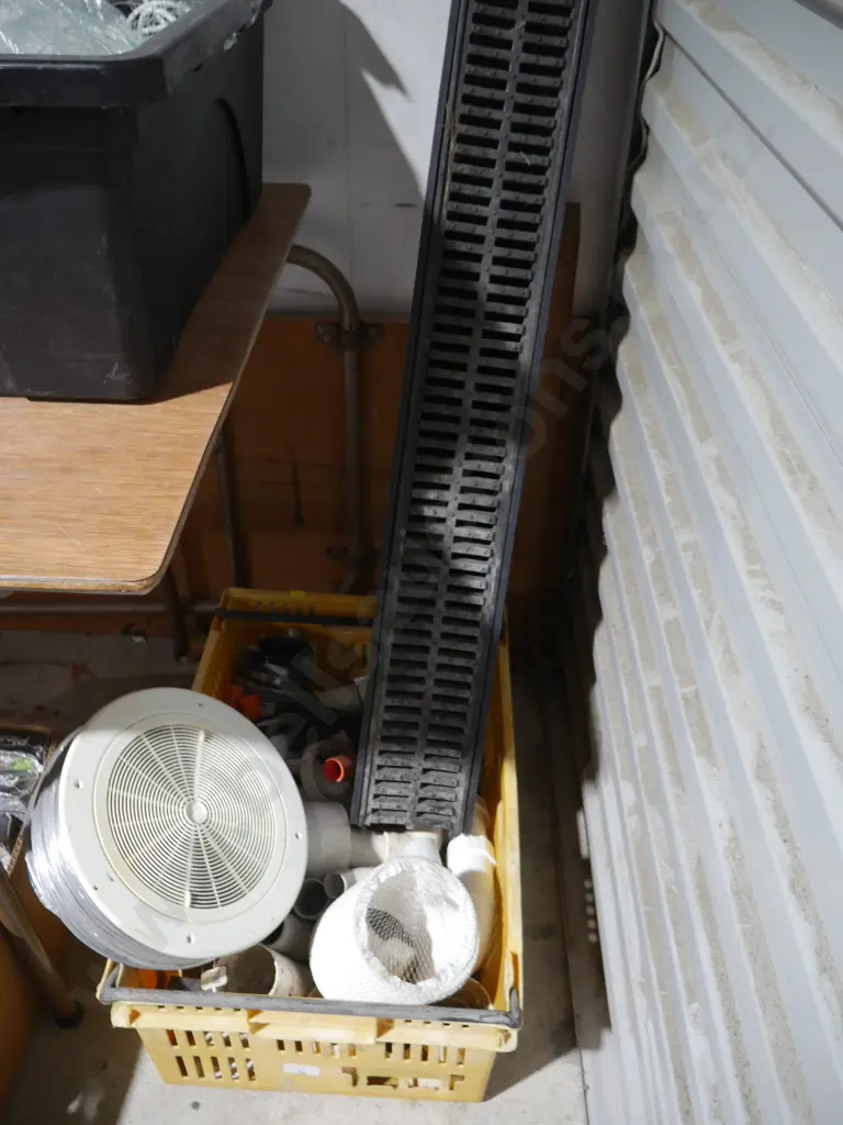 Plumbing fittings etc Image 1++