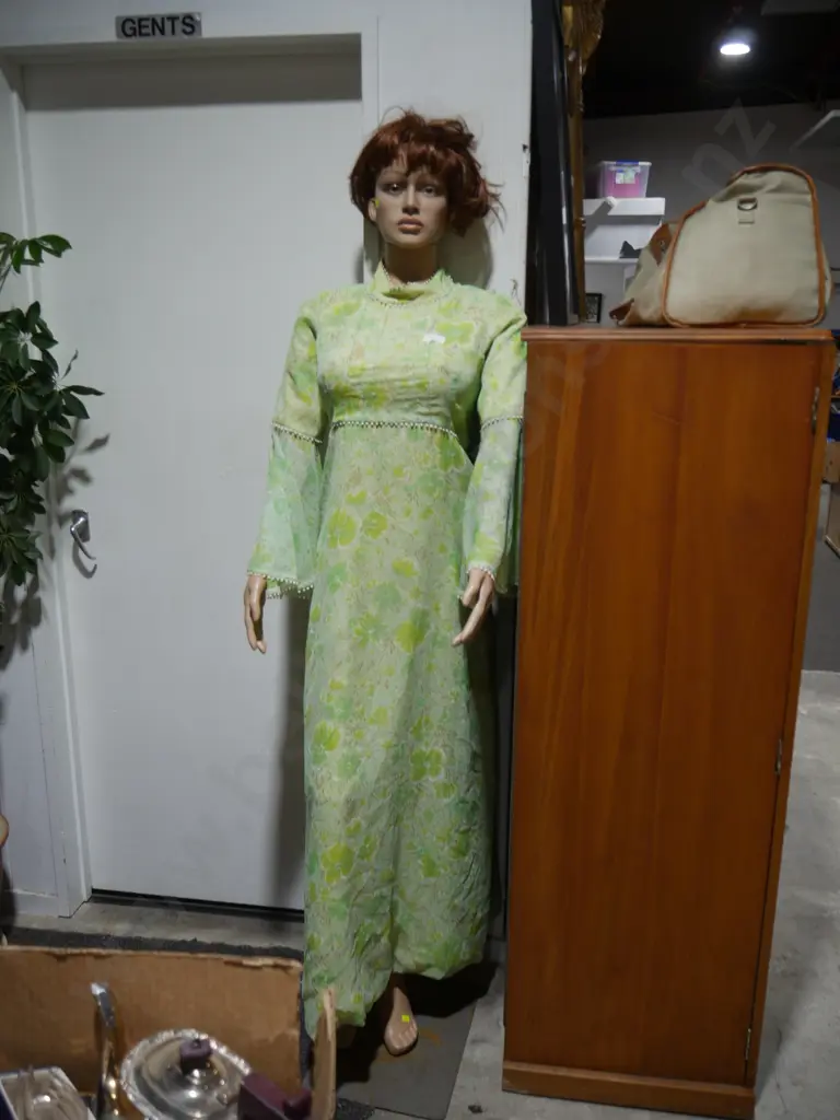 Mannequin Image 1++