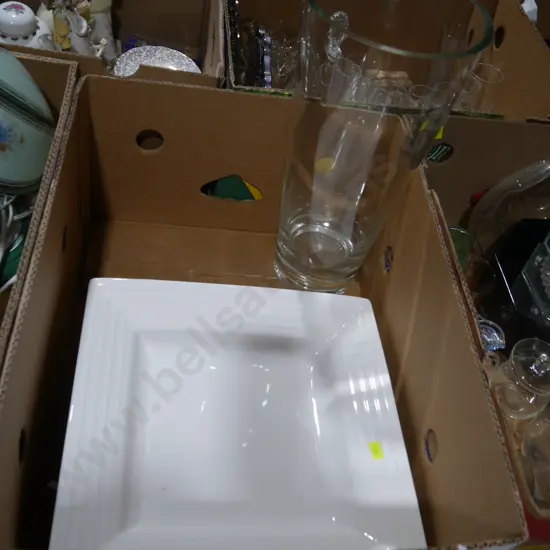 Serving platter and glass vase