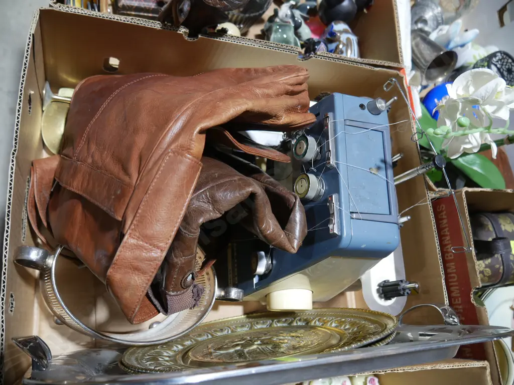 Handbags, platters, overlocker etc Image 1++