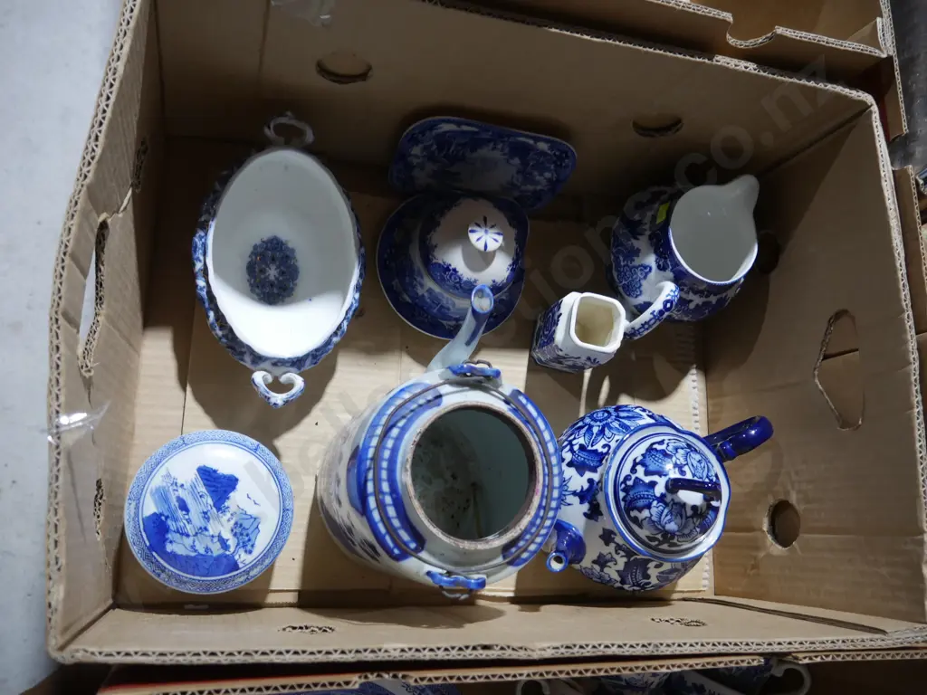 Blue and white china etc Image 1++