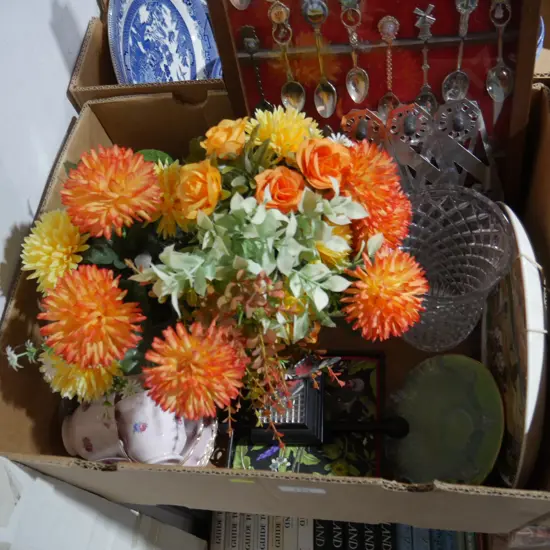 Glassware, souvenir spoons etc