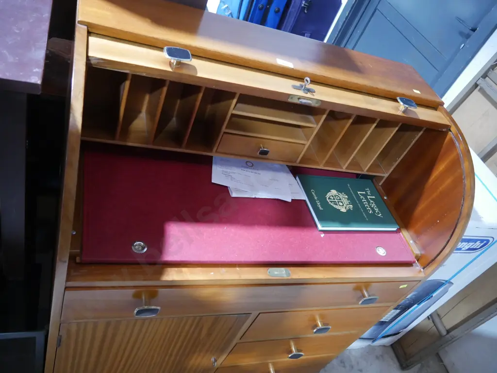 Roll top desk Image 1++