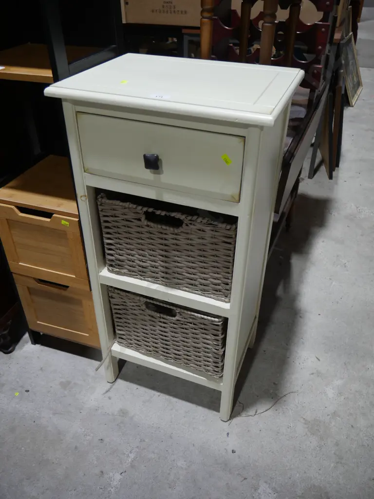 Storage shelf Image 1++