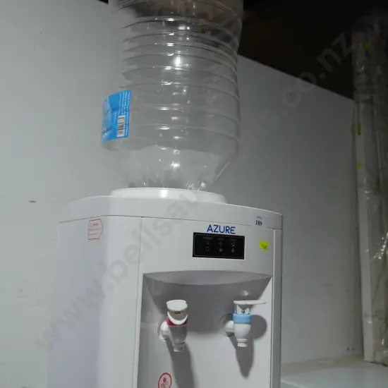 Water dispenser
