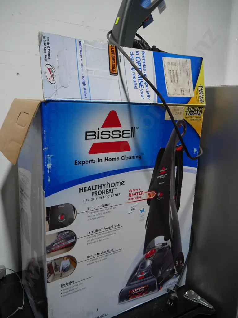 Bissell carpet cleaner Image 1++