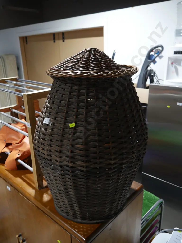 Cane basket Image 1++