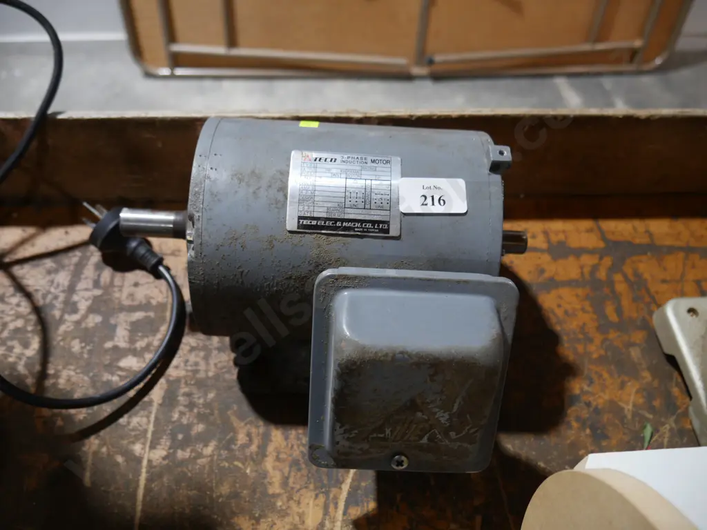 3 phase induction motor Image 1++