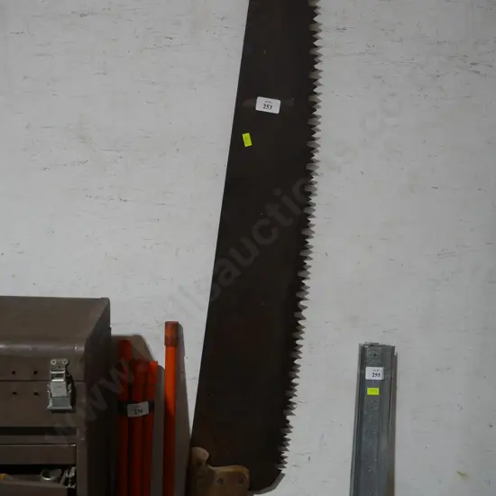 Saw