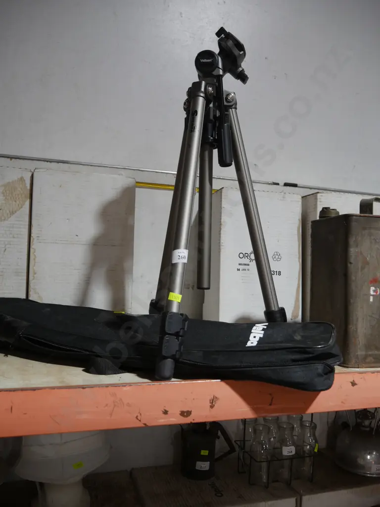 Tripod Image 1++