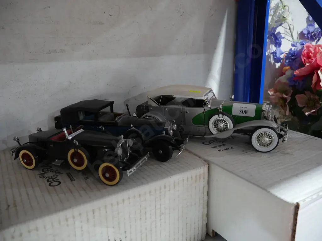 Three model cars Image 1++