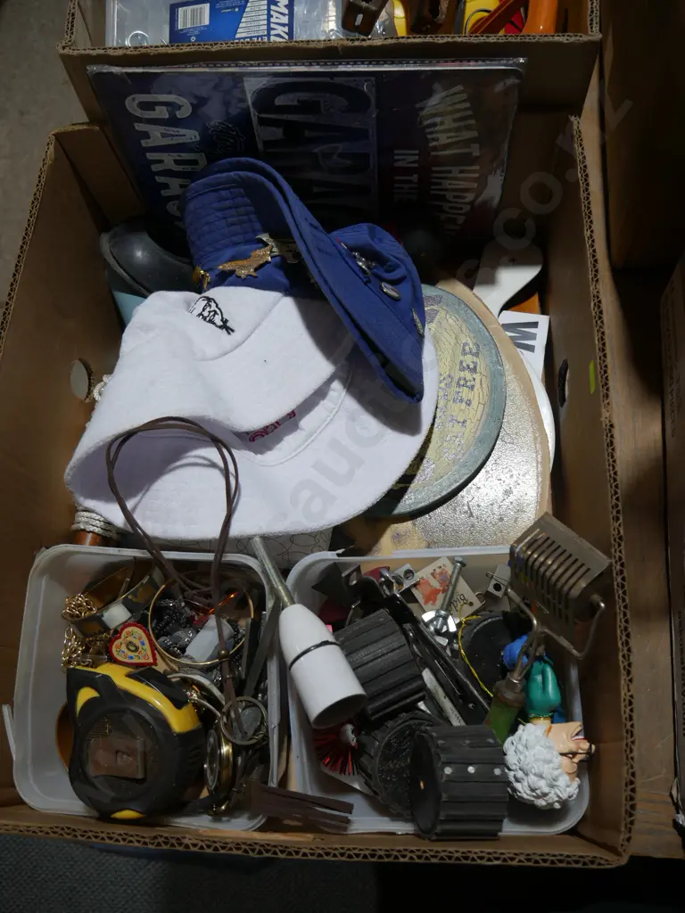 Hats, signs, keychains etc Image 1++