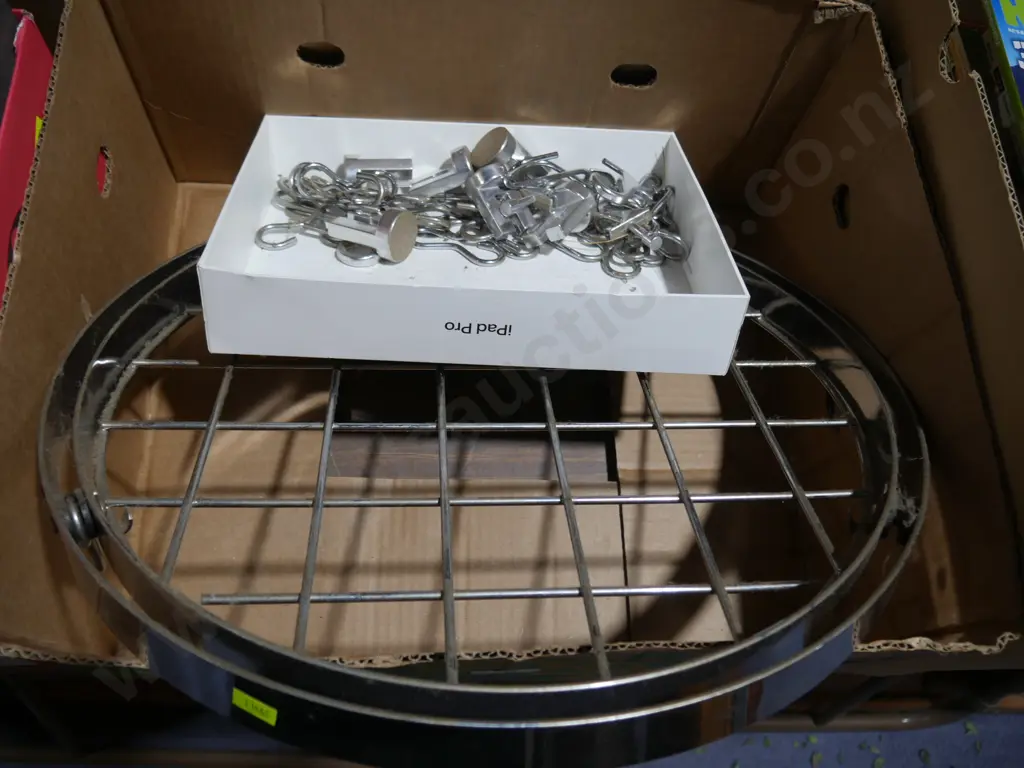Pot hanger Image 1++