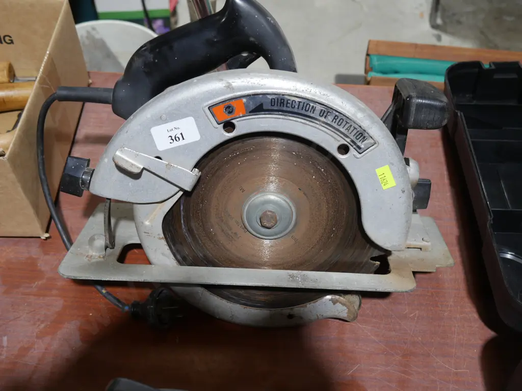 Skill saw Image 1++