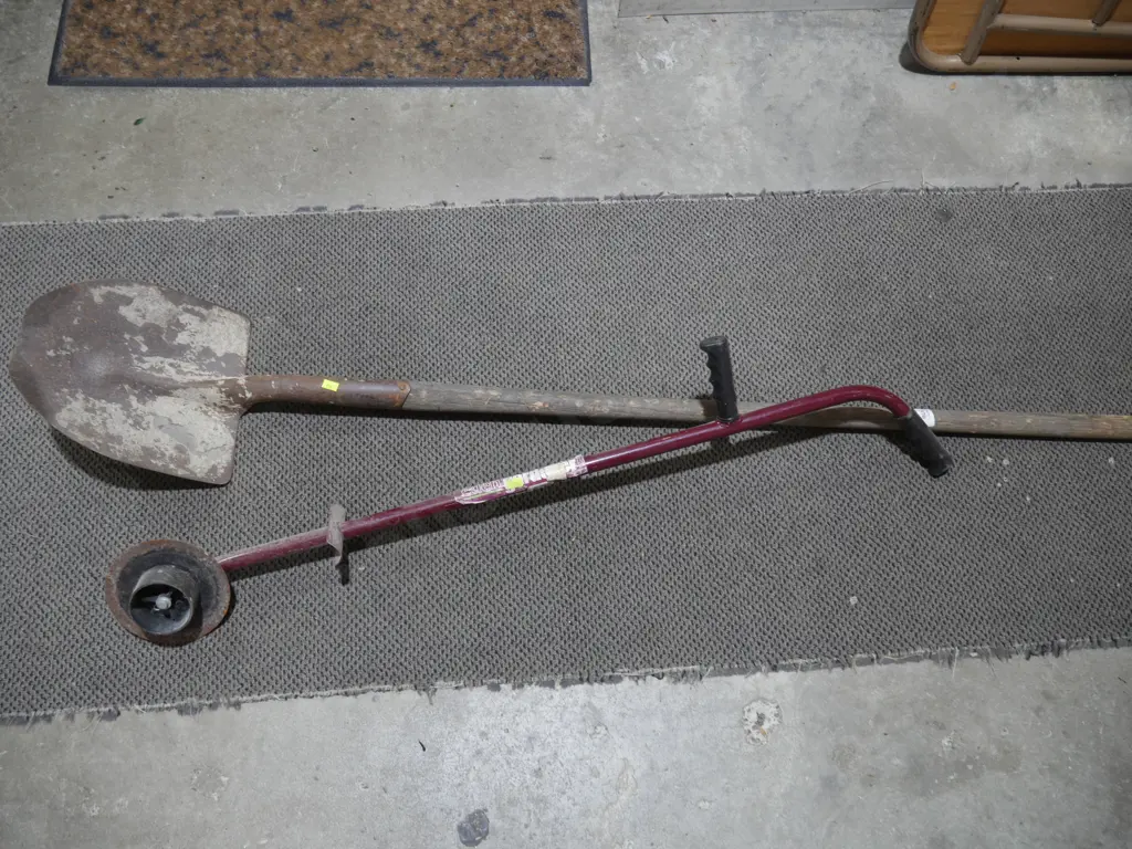Shovel and edger Image 1++