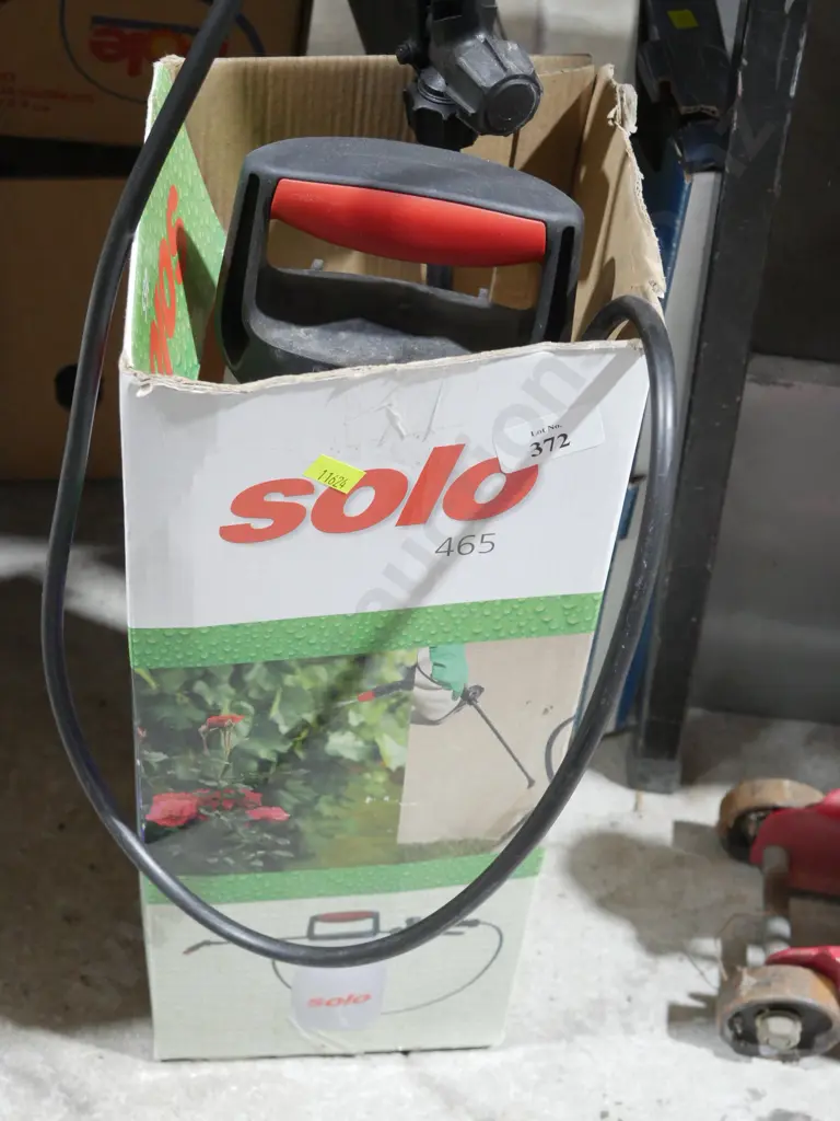 Solo sprayer Image 1++
