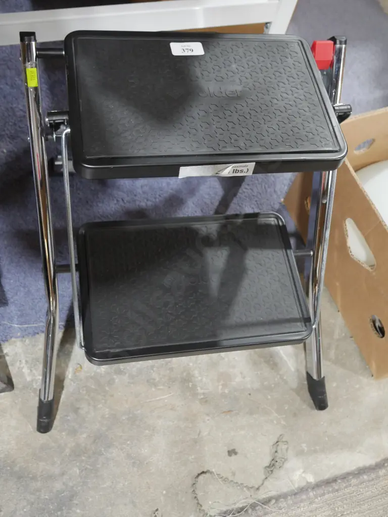 Step stool Image 1++