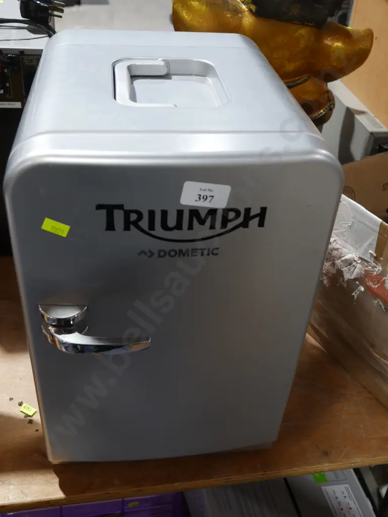 Mini fridge Image 1++