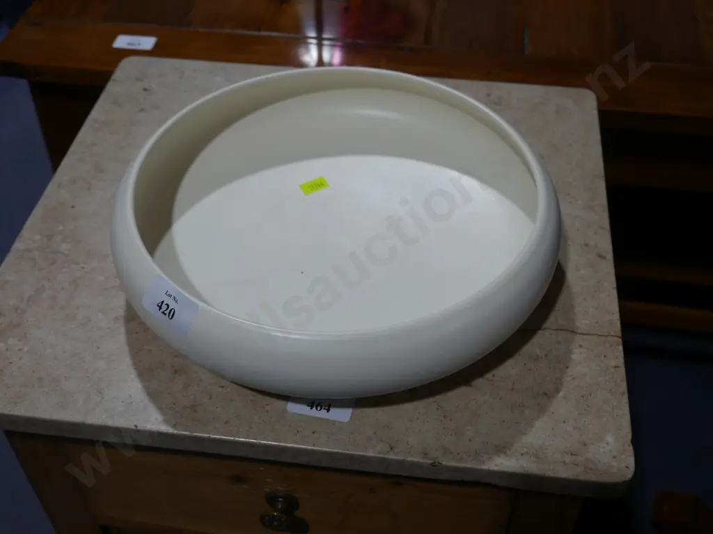 Crown Lynn hand potted float bowl Image 1++
