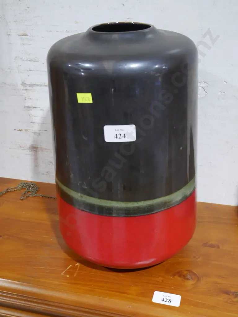 Vase Image 1++