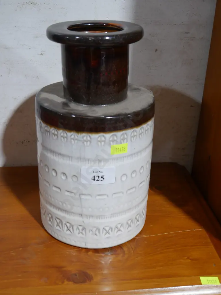 Vase Image 1++