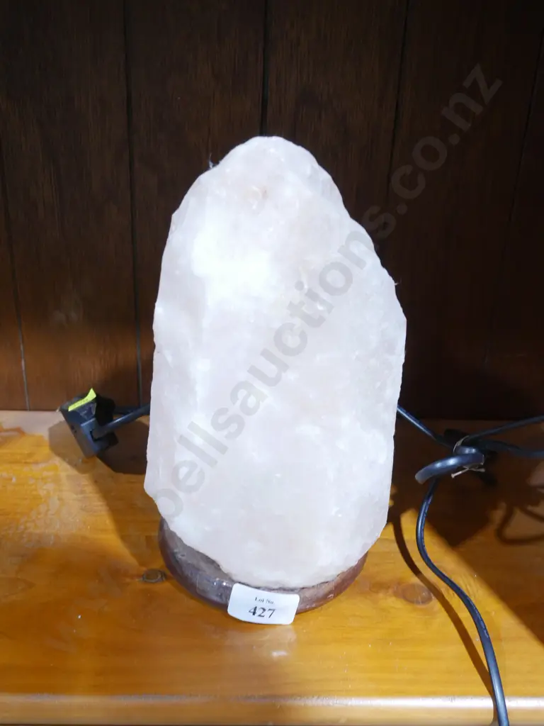 Salt lamp Image 1++