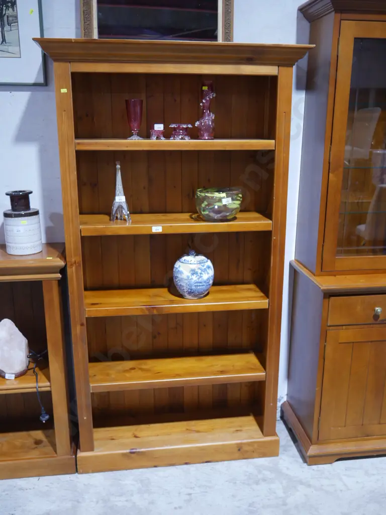 Bookcase Image 1++