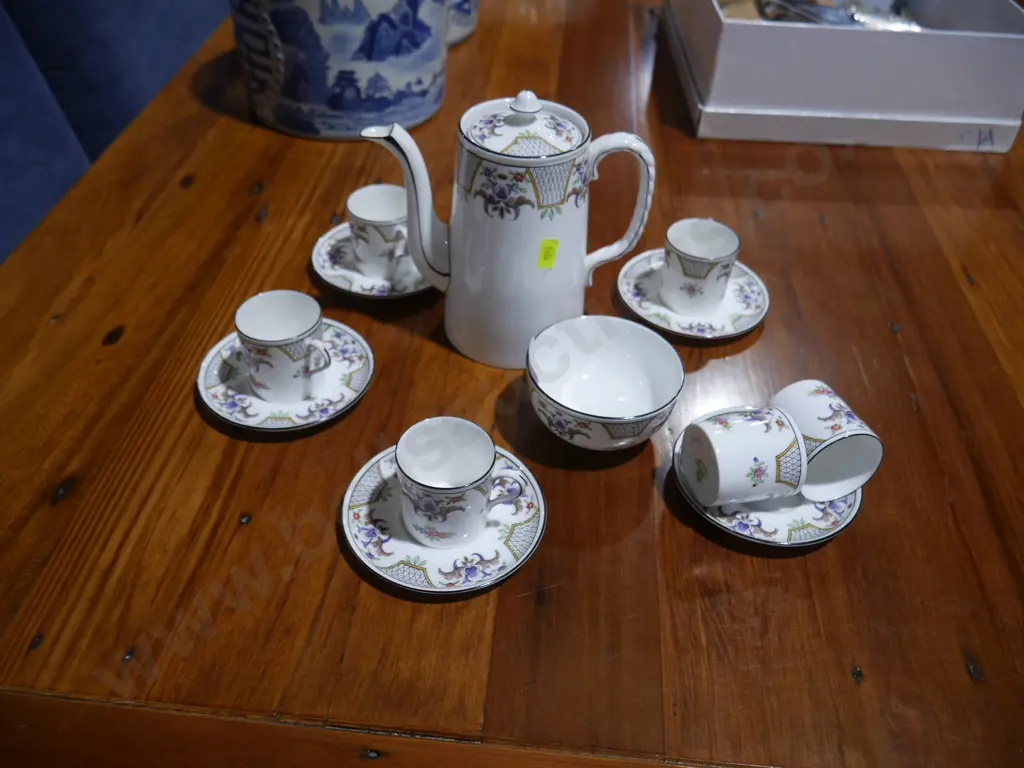 Aynsley coffee set Image 1++