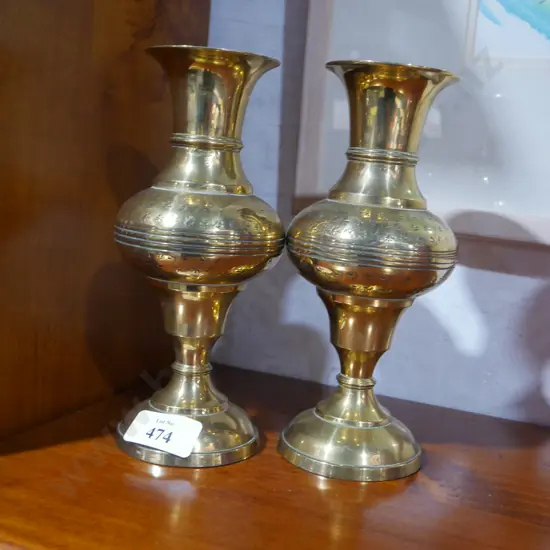 2 brass vases