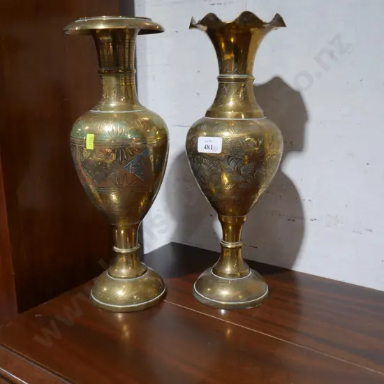 2 brass vases