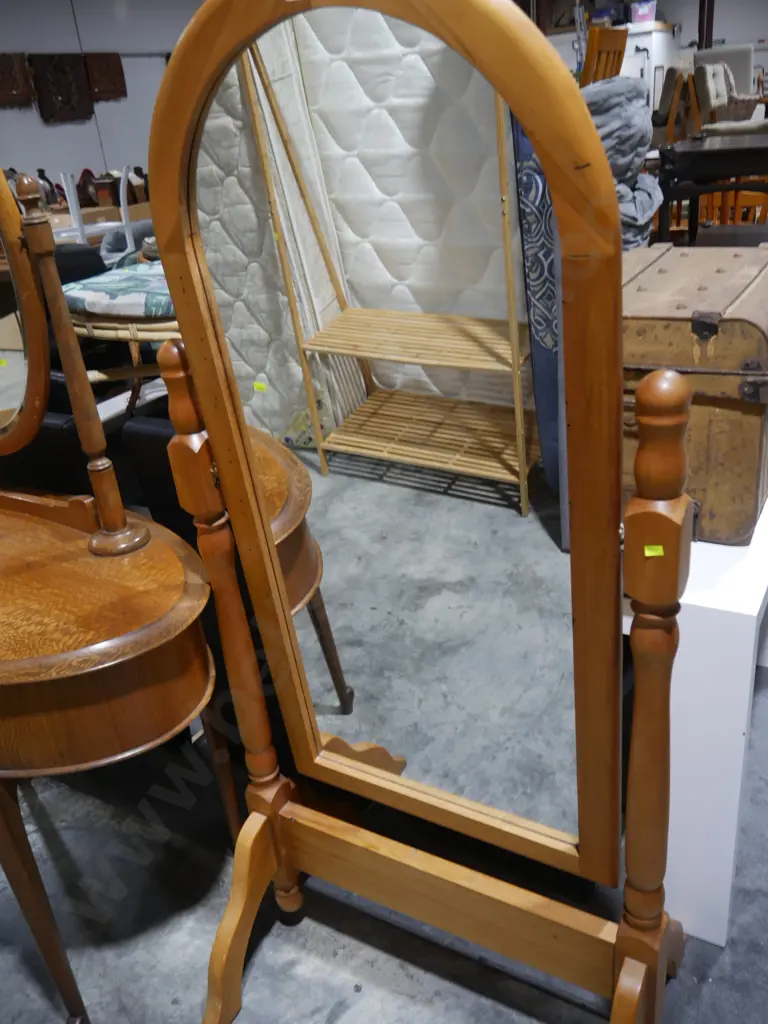 Cheval mirror Image 1++