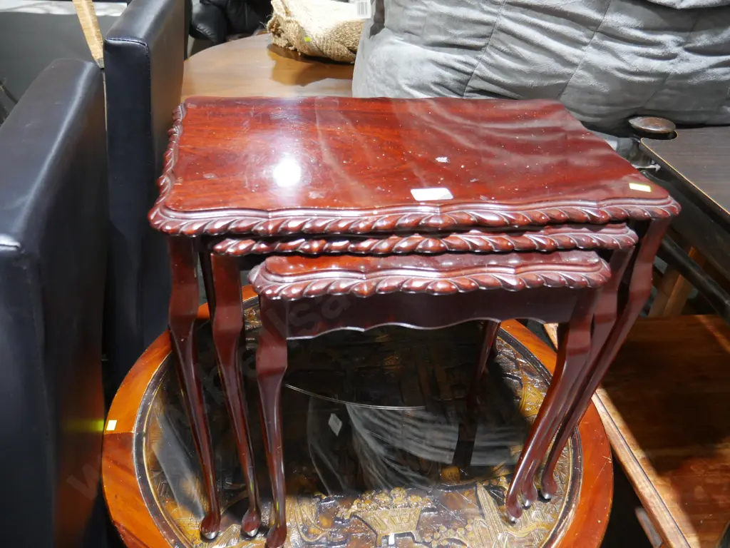 Nest of three tables Image 1++