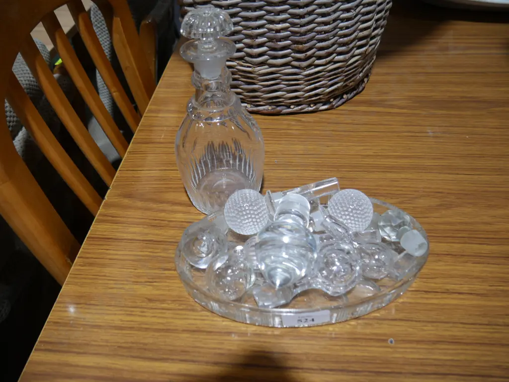 Decanter stoppers etc Image 1++