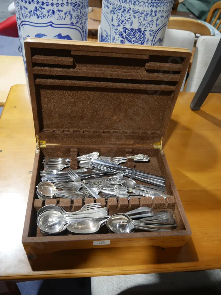 Cutlery set Image 1++