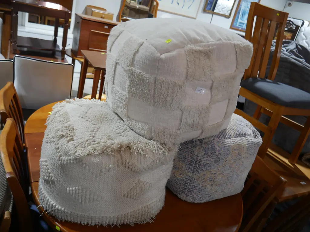 3 foot stools Image 1++