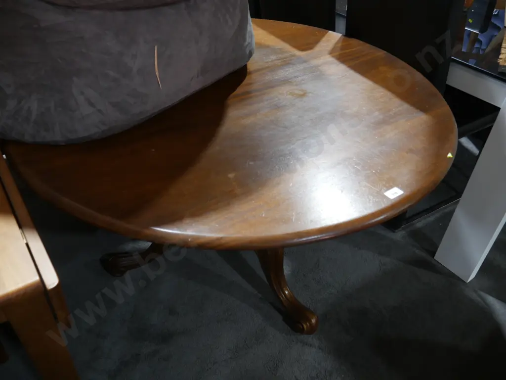 Loo table Image 1++