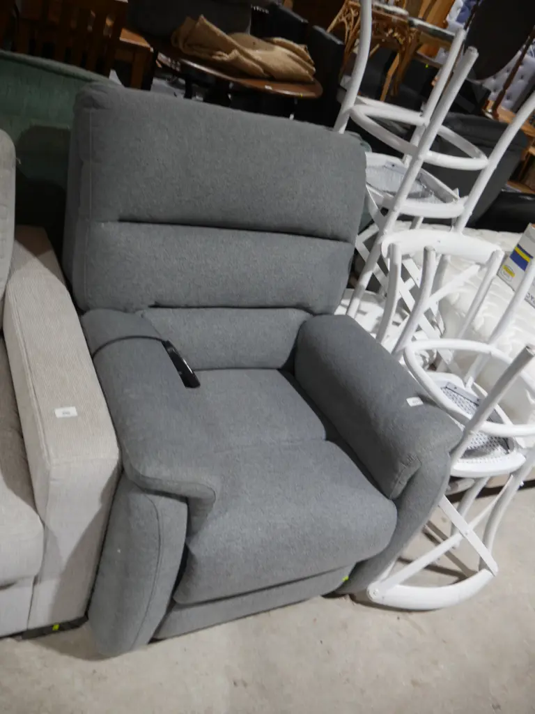 Electric recliner armchair Image 1++