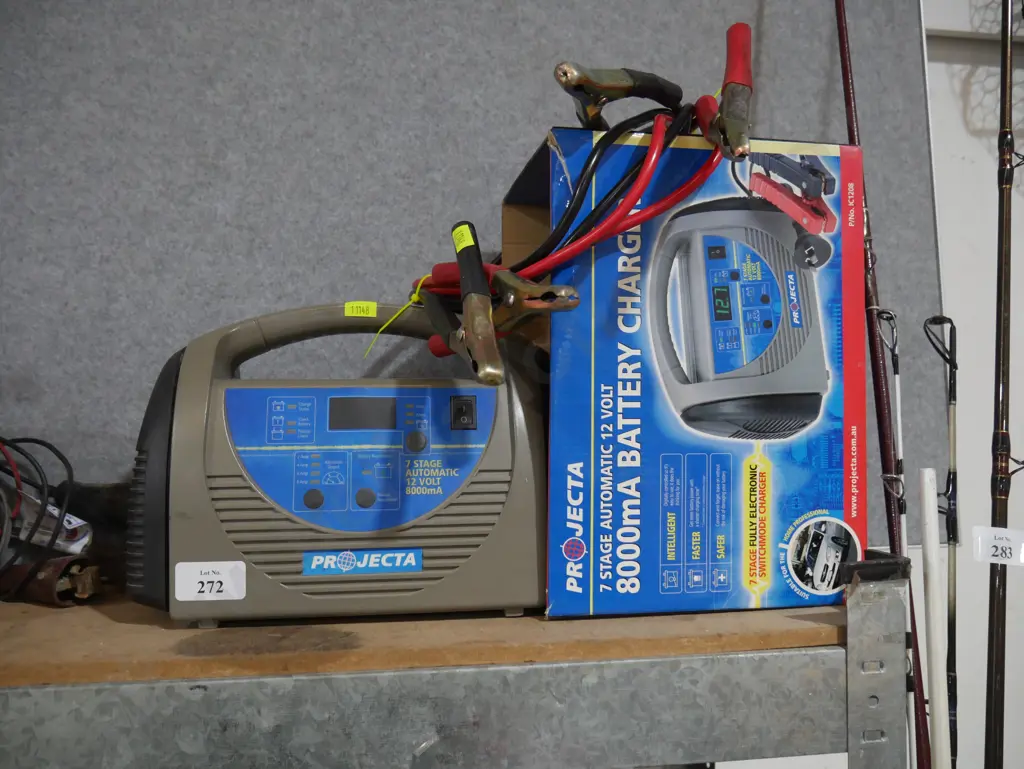 Battery charger Image 1++