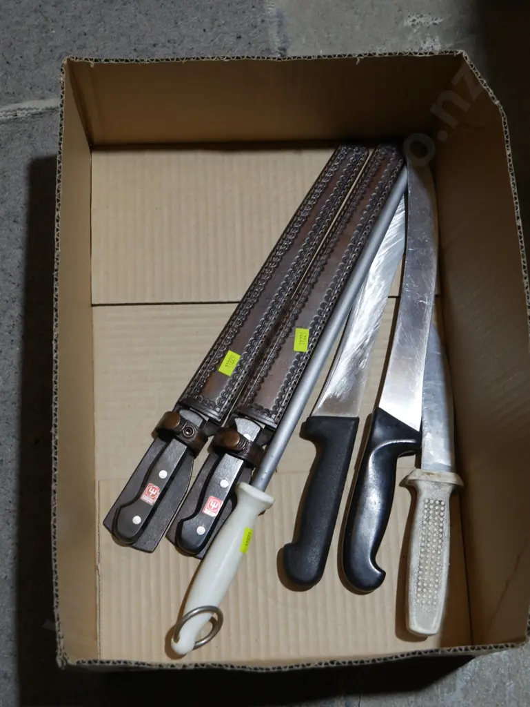 Knives Image 1++